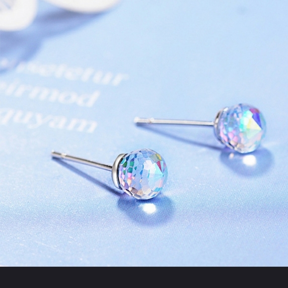 Crystal Aurora Borealis stud Earrings - Picture 3 of 11